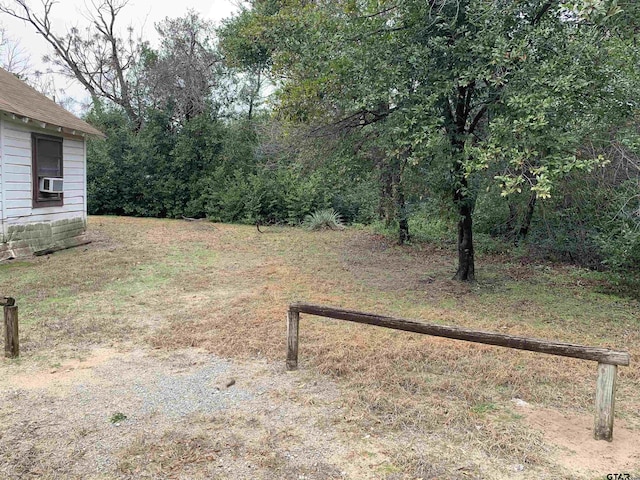 view of yard with cooling unit