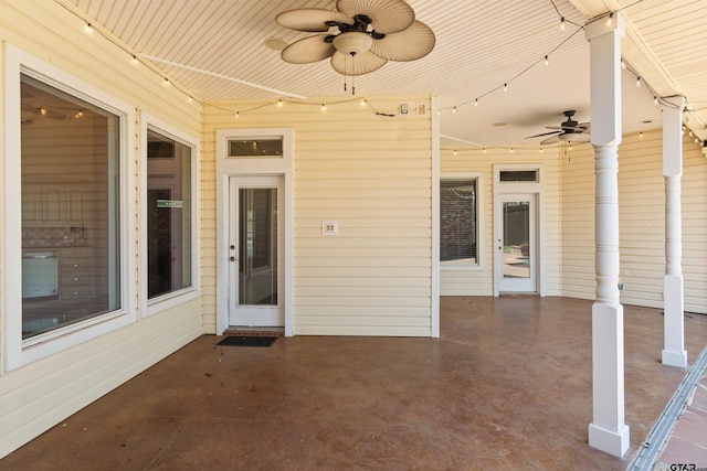 view of patio with a ceiling fan