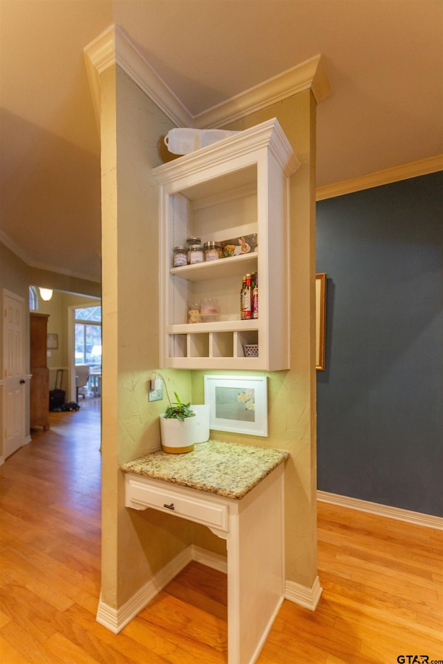 8416 Crooked Trl, Tyler, TX 75703 - detailed view of crown molding and wood finished floors