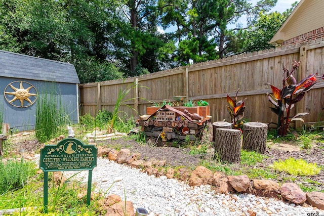 8416 Crooked Trl, Tyler, TX 75703 - view of yard featuring a storage unit