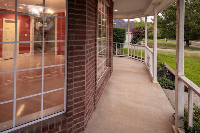 view of patio / terrace with covered porch