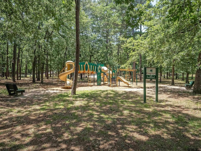 121 Rolling Rdg, Holly Lake Ranch, TX 75765 - view of community playground