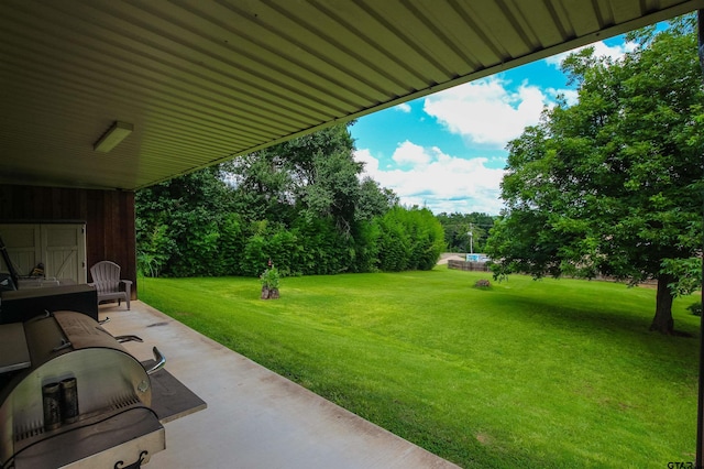 308 N Kay St, Winona, TX 75792 - view of grassy yard featuring a patio