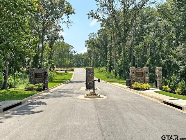 Listing photo 2 for 1792 Stonecrest Blvd, Tyler TX 75703