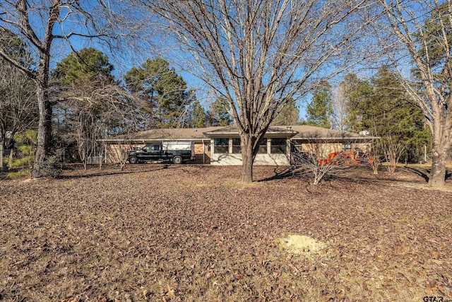 view of front of property