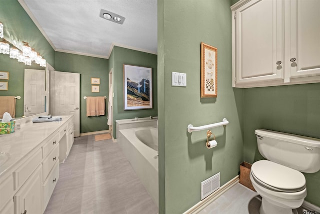 full bathroom with a garden tub, vanity, baseboards, toilet, and visible vents