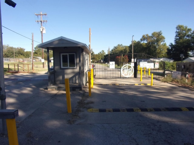 272 E Walnut Trl, Murchison, TX 75778