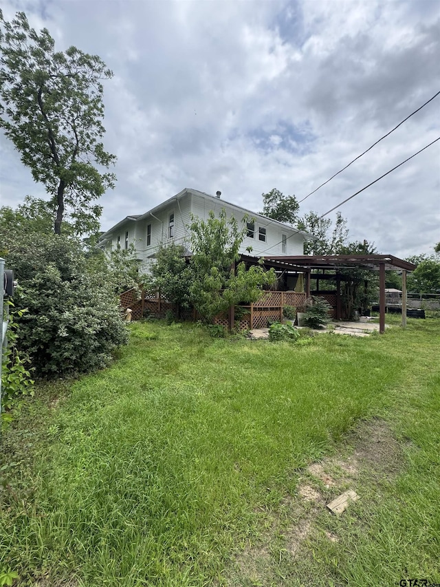 view of yard