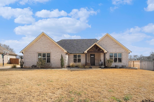 view of front of house with a front yard