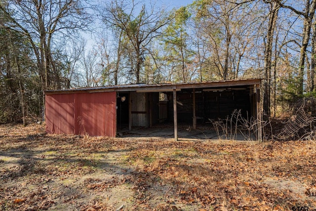 view of outbuilding