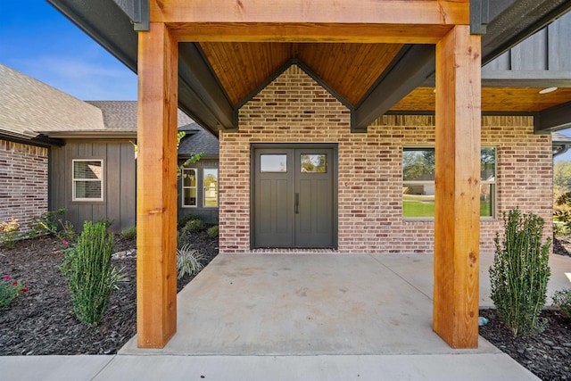 view of property entrance