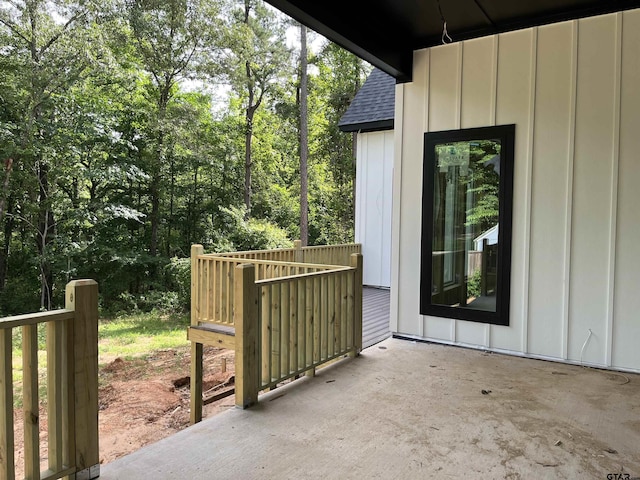 4020 Hanover Pl, Tyler, TX 75701 - view of patio featuring a deck