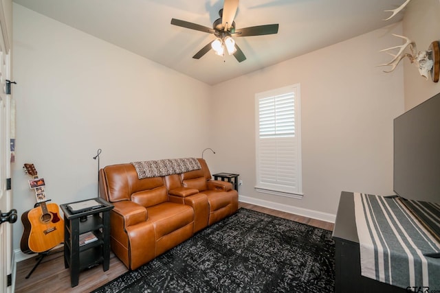 4523 Lone Oak Ln, Longview, TX 75605 - living area featuring wood finished floors and a ceiling fan