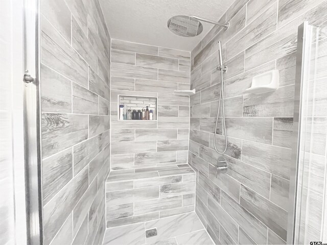 902 S Florey, Mount Pleasant, TX 75455 - full bathroom with a tile shower