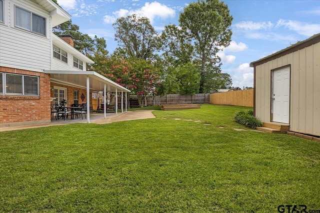 2733 Rockbridge Rd, Tyler, TX 75701 - fenced backyard featuring a patio area