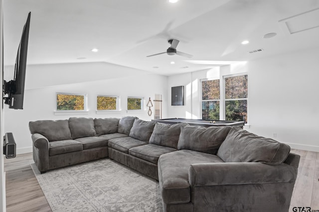 331 W Eagle Pt, Mount Vernon, TX 75457 - living room featuring lofted ceiling, light wood-type flooring, baseboards, visible vents, and ceiling fan