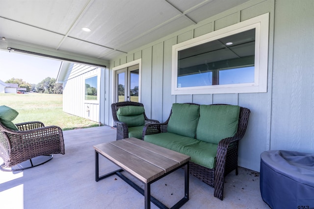 view of sunroom / solarium