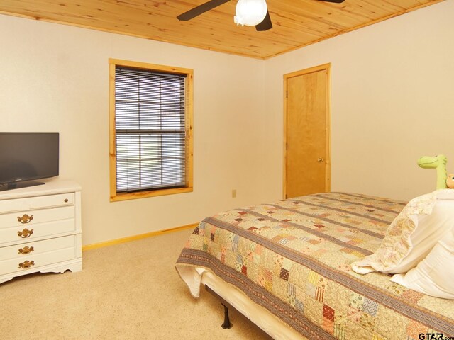 bathroom with vanity, toilet, and a shower with curtain