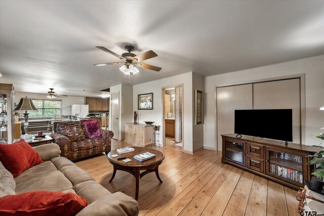 310 N Lake Dr, Murchison, TX 75778