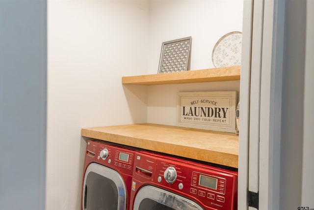 8116 Jewell Ln, Tyler, TX 75703 - laundry area featuring washer and dryer