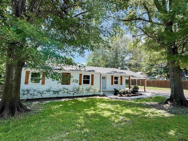 203 S Meadowbrook Dr, Overton, TX 75684 - photo 1