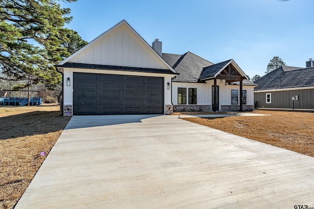 view of front of home with a garage