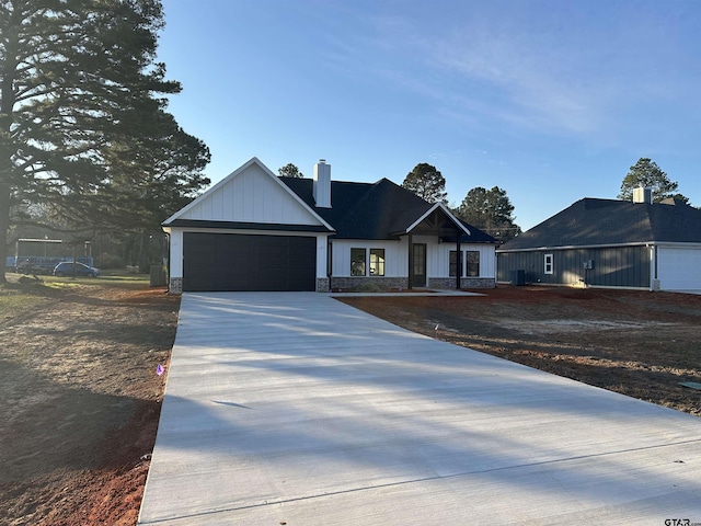 view of front of house with a garage