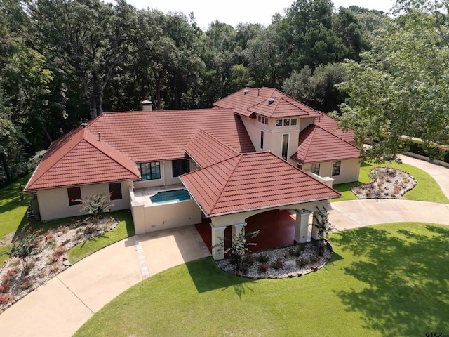 view of front of home with a front yard