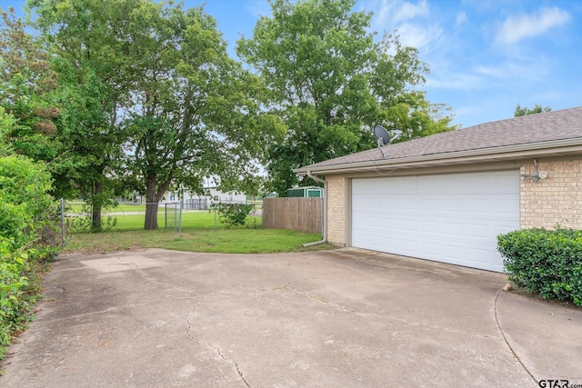 10301 Oak Creek Dr, Greenville, TX 75402 - photo 4