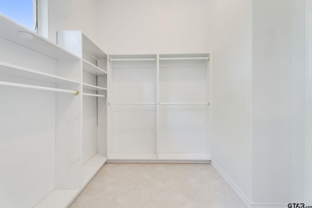 18737 Oakbrook Rd, Tyler, TX 75703 - view of spacious closet