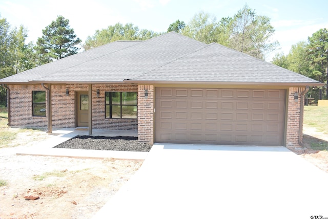 view of front facade with a garage