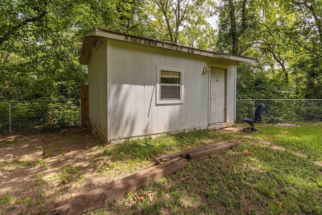 405 Brookview Ln, Palestine, TX 75803 - view of shed with a fenced backyard