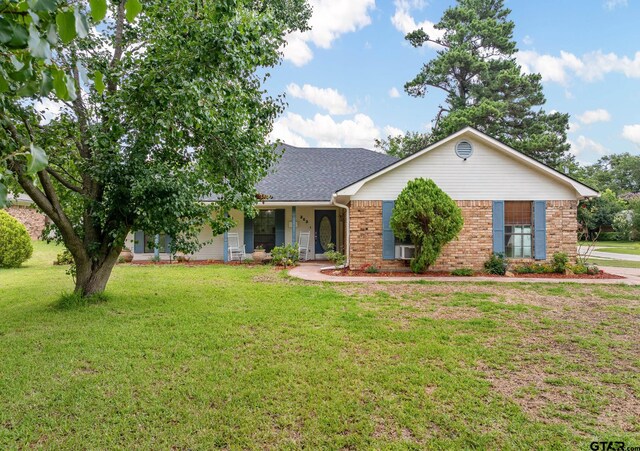 303 Linda Ln, Lindale, TX 75771 - photo 1