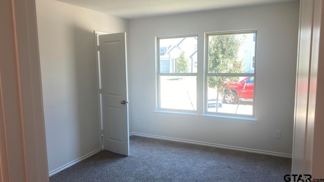 view of carpeted spare room