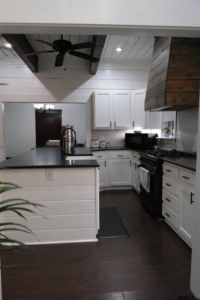 500 W Main St, Mount Vernon, TX 75457 - kitchen featuring dark countertops, tasteful backsplash, ceiling fan, and black appliances