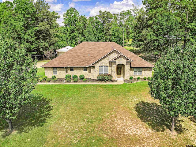 view of front of house with a front yard