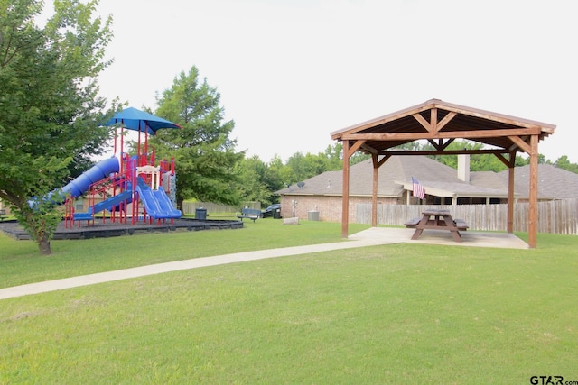 10821 Cactus Trl, Flint, TX 75762 - communal playground with a gazebo