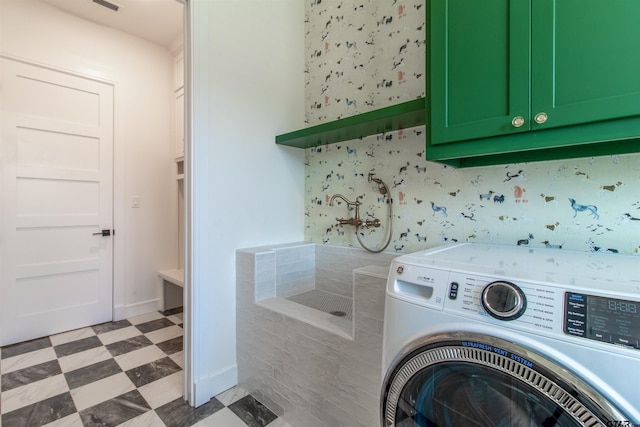 12240 Jazmin Cir, Flint, TX 75762 - laundry area featuring washer / dryer, light flooring, and cabinet space