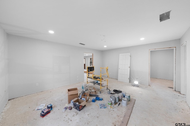 interior space with visible vents and recessed lighting