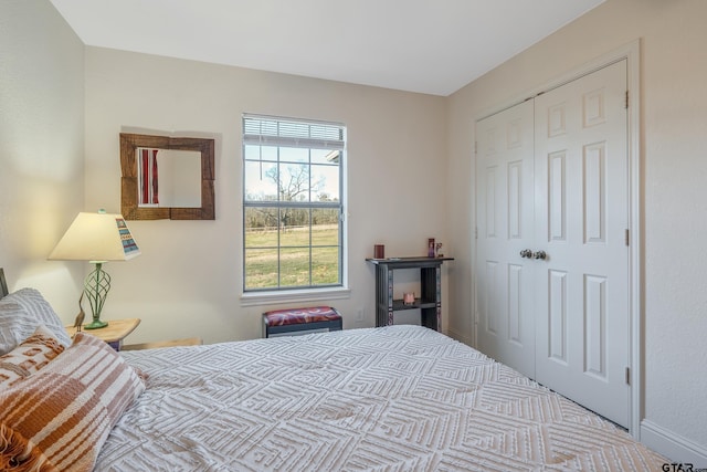 bedroom featuring a closet