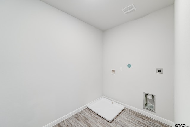206 Parker Oaks Ct, Chandler, TX 75758 - washroom with electric dryer hookup, hookup for a gas dryer, washer hookup, and baseboards