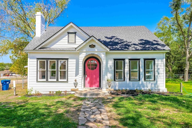 view of front of house with a front yard