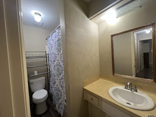 1009 Towne Lake Dr, Longview, TX 75601