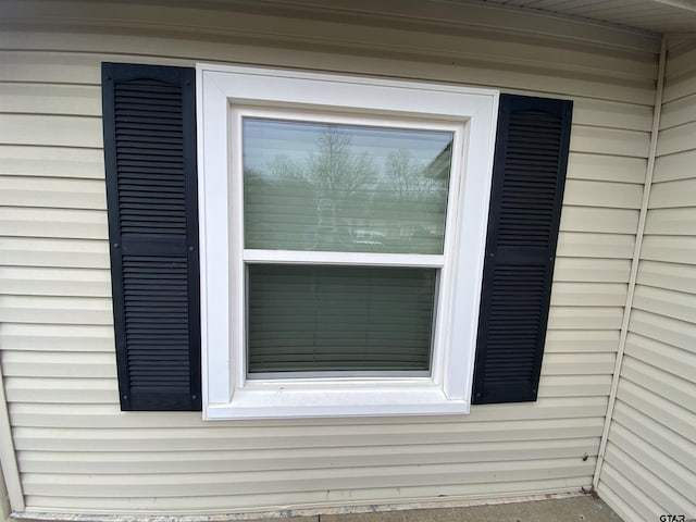 view of exterior details