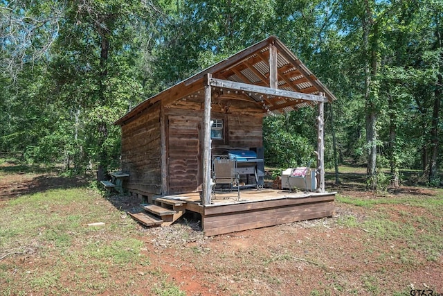 view of outbuilding