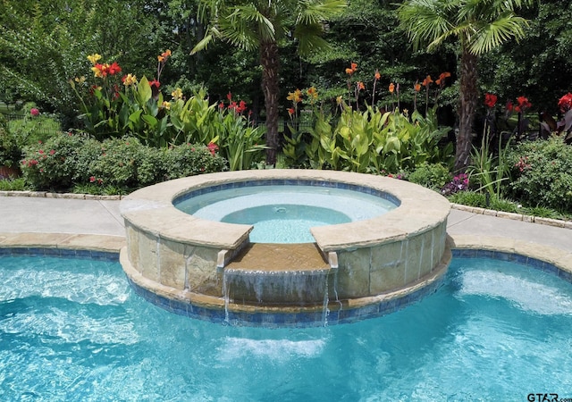 11208 Marsh Wren Cir, Flint, TX 75762 - view of pool with a pool with connected hot tub