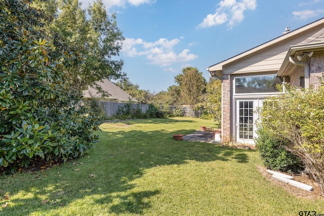 view of yard with a patio area