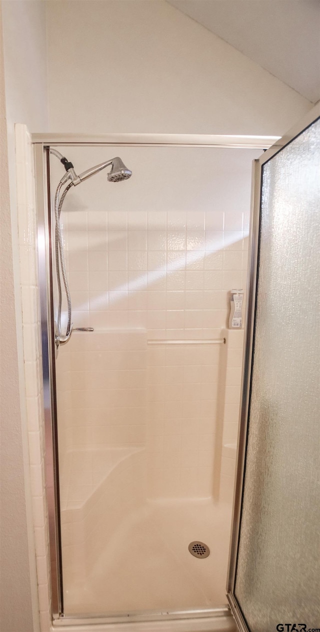 610 Winding Brook Ln, Tyler, TX 75703 - bathroom with a shower stall