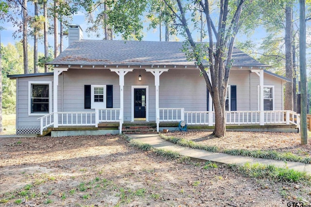 view of front of house featuring a porch