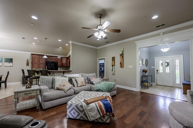 21327 Altuda Ln, Flint, TX 75762 - living area featuring hardwood / wood-style flooring, crown molding, baseboards, ceiling fan, and recessed lighting